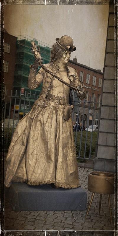 Steampunk Lady Performer and Human Statue for evnets and festivals